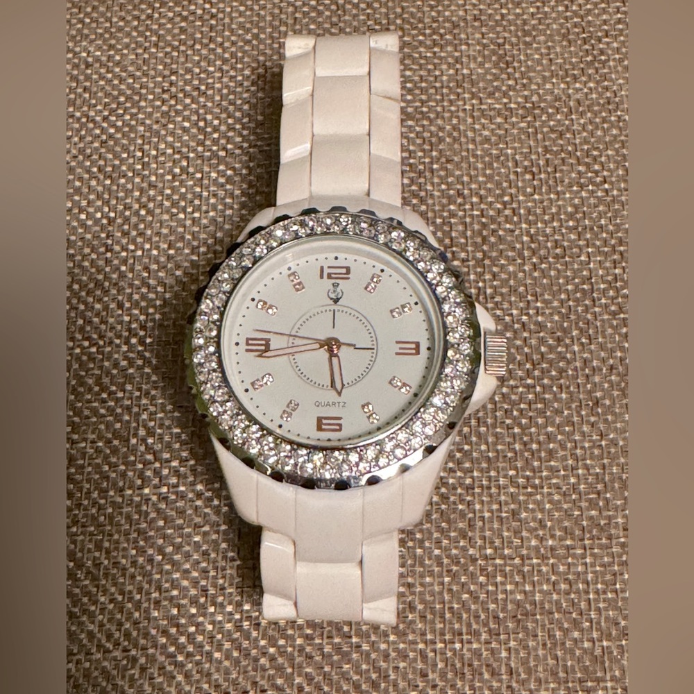 Premier Designs watch